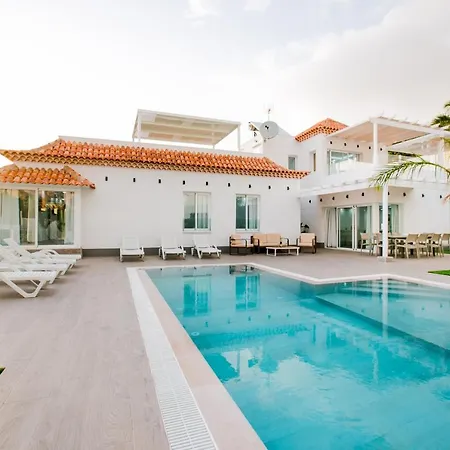 Dom wakacyjny Royal New Private Amazing Pool! *
