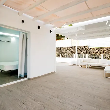 Royal New Private Amazing Pool! בית נופש