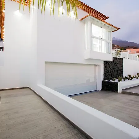 Dom wakacyjny Royal New Private Amazing Pool!