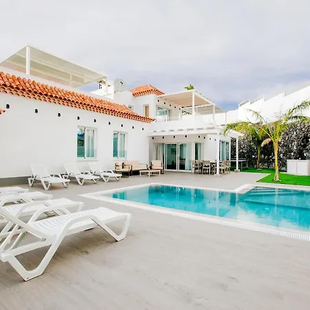 Royal New Private Amazing Pool! Prázdninový dům Costa Adeje (Tenerife)