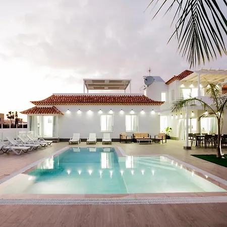 Royal New Private Amazing Pool! * Costa Adeje (Tenerife)